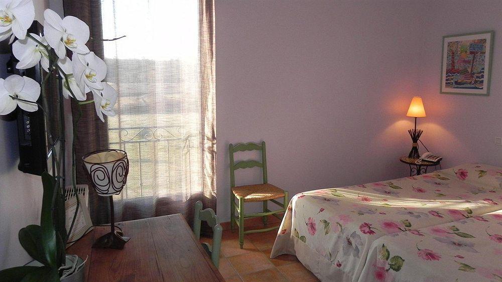 Hotel La Bastide D'Iris Vagnas Ngoại thất bức ảnh
